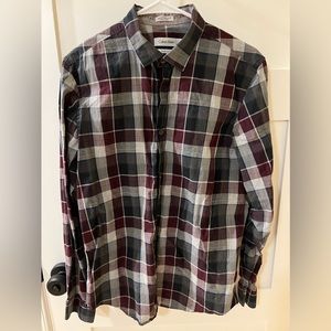 Calvin Klein Liquid Cotton Casual Button Down - Medium preowned